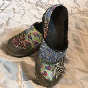 Dansko Clogs size 37  man made materials